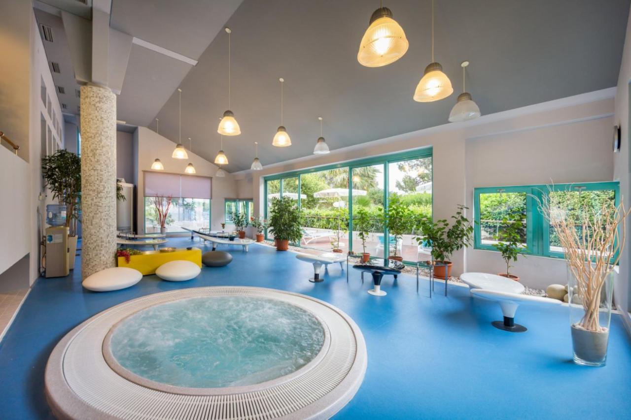 Bretanide Sport & Wellness Resort Бол Экстерьер фото